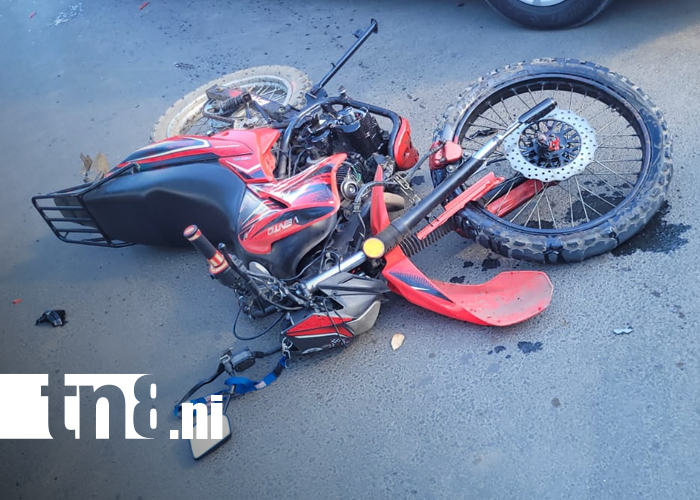 Foto: Accidente de tránsito deja un motociclista lesionado en la carretera vieja a León/TN8