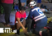 Dos jóvenes resultan lesionados tras choque entre motocicletas en San Judas, Managua Foto: Dos jóvenes resultan lesionados tras choque entre motocicletas en San Judas, Managua/TN8