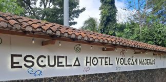 Foto: Escuela Hotel Volcán Madera prepara aulas para nuevos estudiantes /TN8