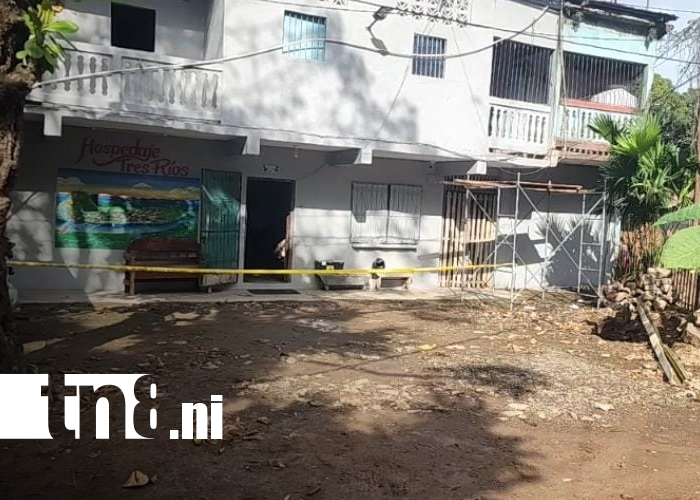 Foto: Extraño crimen sacude El Rama: un hombre muerto y una mujer grave en un hospedaje/TN8