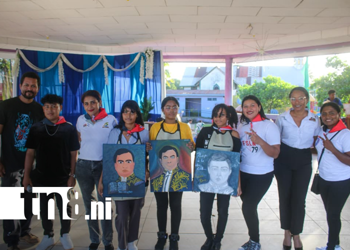 Foto: Coloridos desfiles y festivales conmemoran a Rubén Darío en todo el país/TN8