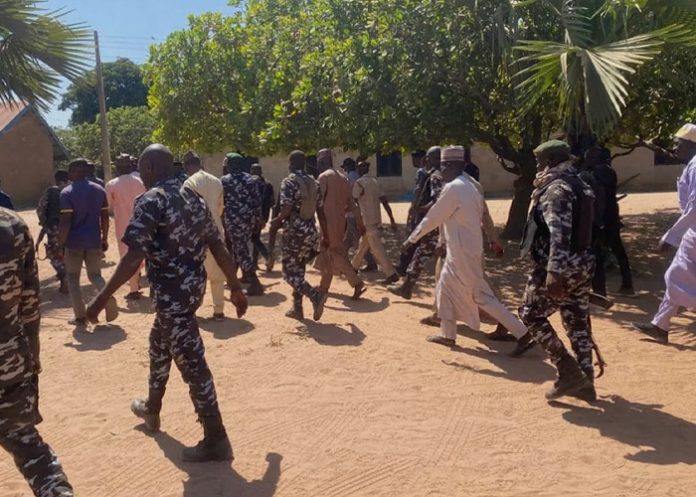 Foto: Hombres armados secuestran a más de 150 cristianos en Nigeria /Cortesía