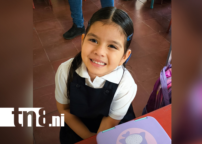 Foto: Emociones a flor de piel en este regreso a clases /TN8