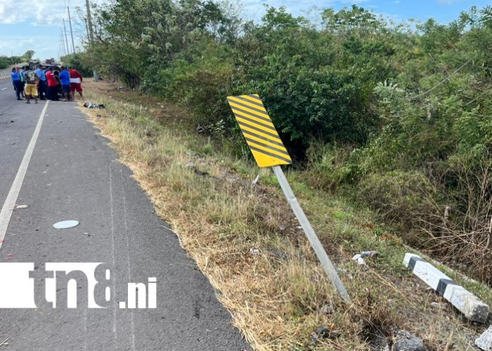 Foto: Dos fallecidos tras colisión en la carretera Panamericana Norte / TN8