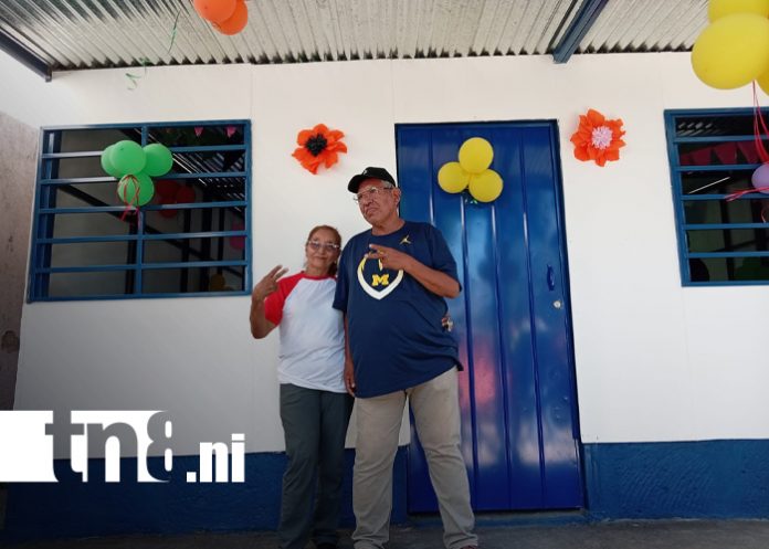 Foto: Familia González Gadea recibe vivienda digna tras incendio en Managua/ TN8
