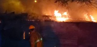 Foto: Incendio consume kiosco cerca del hospital de Estelí/TN8
