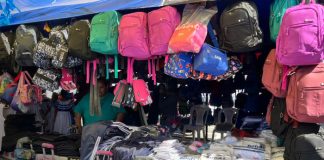 Foto: Feria Escolar 2026 llena de ahorro y oportunidades el Mercado Roberto Huembes / TN8