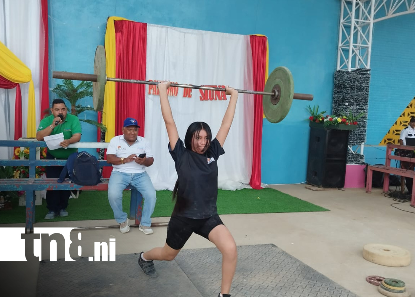 Foto:Jóvenes atletas honran al Santo de Esquipulas con exhibiciones deportivas en Siuna / TN8