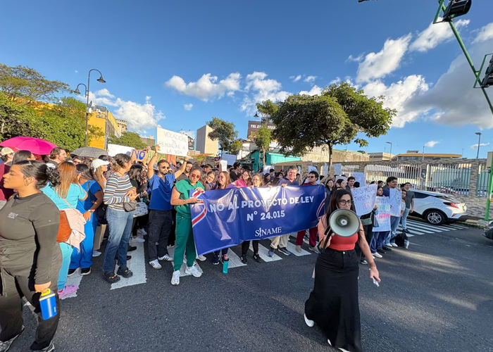 Foto: Protesta en Costa Rica: médicos critican privilegios a profesionales extranjeros /Cortesía