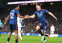 Arsenal aplasta 4-0 a Leeds; se separa en la Premier Arsenal líder en la Premier