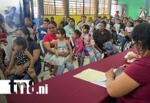 Nicaragua: 470 mil bonos presidenciales para complementar gastos del regreso a clases Foto: Entrega de bonos escolares en Nicaragua / TN8