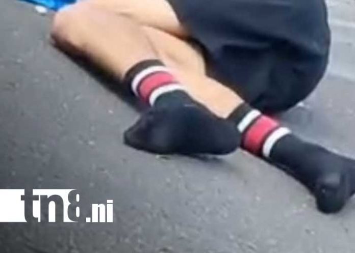 Foto: Accidente de tránsito cobra la vida de un ciclista en Diriamba, Carazo / TN8 Foto: Accidente de tránsito cobra la vida de un ciclista en Diriamba, Carazo / TN8