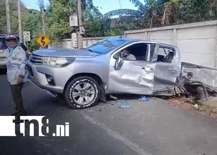 Foto: Fuerte accidente de tránsito en la Cuesta El Plomo, Managua / TN8