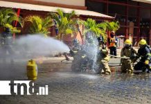 Foto: Ejercicio con bomberos sobre fugas de gas / TN8