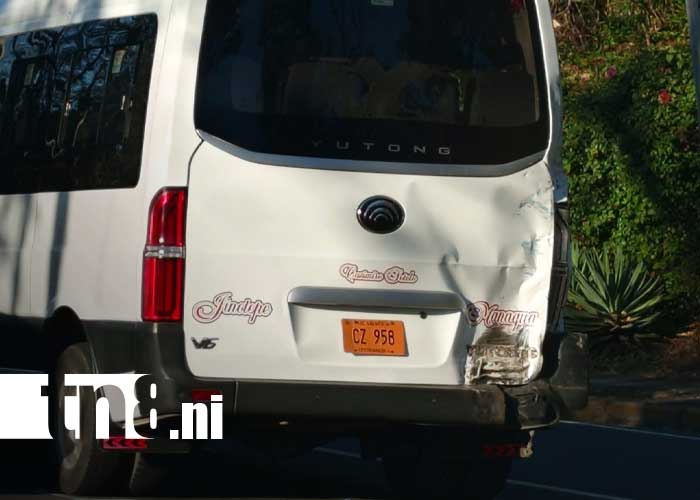 Foto: Camión sin frenos provoca accidente en Carretera Sur / TN8