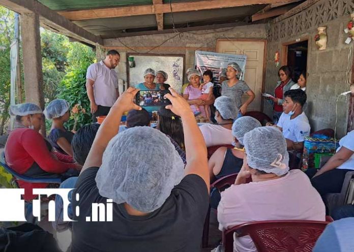Foto: Capacitación con mujeres emprendedoras de Ometepe / TN8