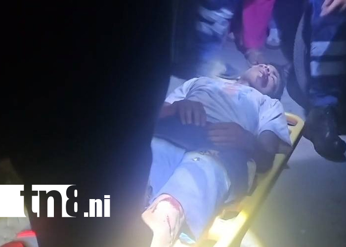 Foto: Menor y motociclista graves tras violento choque en Rivas /TN8