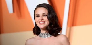 Foto: El “Miren, comadres” llega a Rare Beauty con Selena Gomez / Cortesía