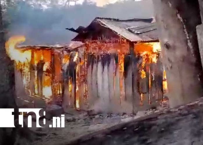 Foto Incendio en una vivienda de Muy Muy, Matagalpa / TN8