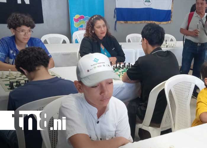 Foto: Clases de ajedrez desde Managua / TN8