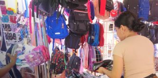 Foto: Promociones escolares en mercados de Managua, incluyendo el Israel Lewites