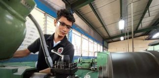 Foto: Educación técnica en el Tecnológico Simón Bolívar / TN8