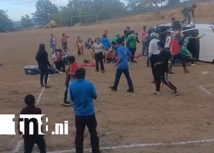 Foto: Vecinos heridos tras accidente en campo deportivo de Murra /TN8