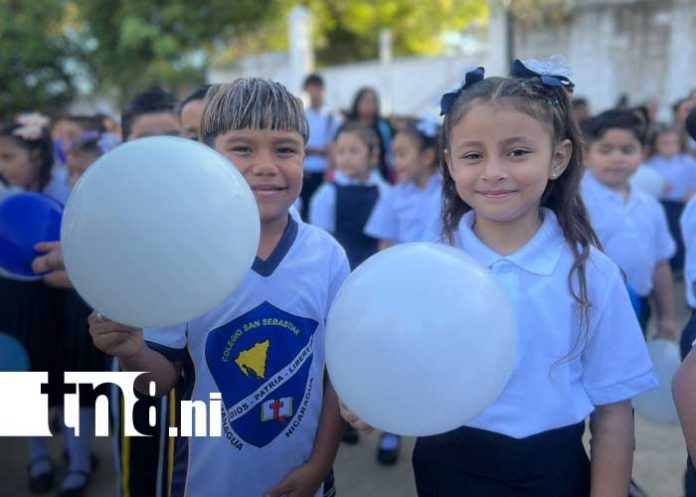 Foto: Estudiantes y su regreso a clases en colegios de Managua / TN8