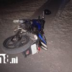 Foto: Motociclistas protagonizan nuevo accidente vial frente al colegio Cristo Rey en Rivas/TN8