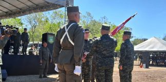 Foto: Coronel Rodolfo González asume sexto comando militar regional /TN8