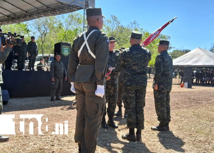 Foto: Coronel Rodolfo González asume sexto comando militar regional /TN8