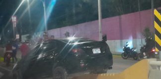 Foto: Aparatoso vuelco en Carretera Norte deja severos daños y alarma entre conductores/TN8