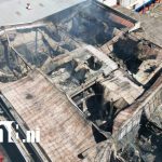 Foto: Incendio arrasa casa comercial en pleno centro de León/TN8