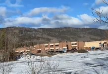 Foto: Emergencia aérea y cierre escolar tras tiroteo en Canadá / Cortesía