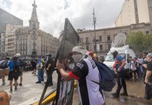 Policía reprime protestas contra reforma laboral en Argentina Foto: Reforma laboral en Argentina /cortesía