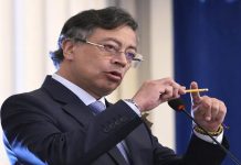 Colombia: Petro convoca al país a defender el salario mínimo vital Foto: Petro convoca al país a defender el salario mínimo vital / Cortesía