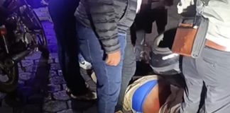 Foto: Adolescente en moto resulta lesionado tras chocar con taxi en Managua/TN8