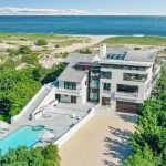 Foto: Archivos revelan viajes de Epstein a los Hamptons bajo el concepto de “fines de semana de chicas” / Cortesía