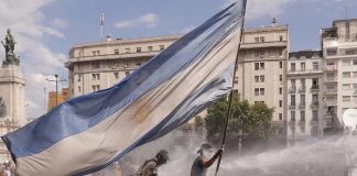 Foto: Sindicatos convocan huelga general contra reforma laboral en Argentina / Cortesía
