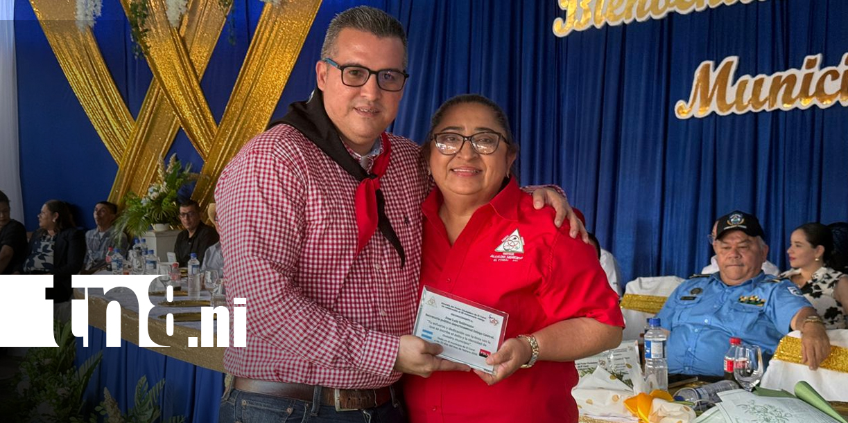 Foto: El Coral celebró 29 aniversario como ciudad con elección de reina y noche taurina/TN8