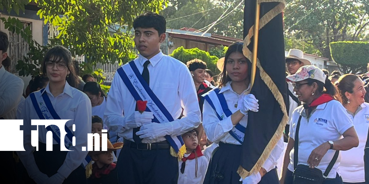 Foto: Colegio 14 de Septiembre celebra 92 años del tránsito a la inmortalidad de Sandino/TN8
