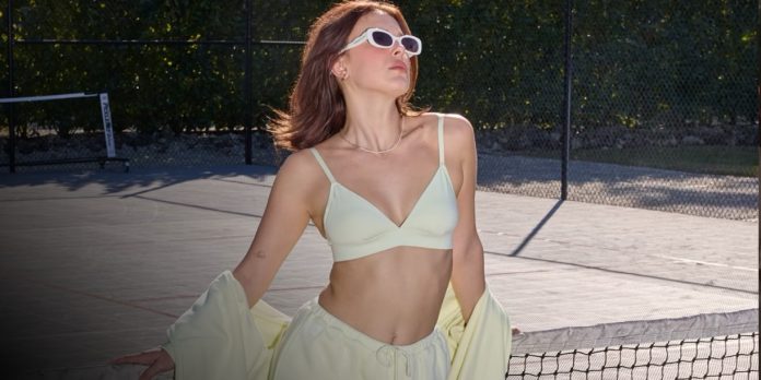 1 Foto: Cumpleaños 22 de Millie con glamour británico/Cortesía