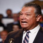 Senador demócrata arremete contra Trump: “Hace lo que mejor sabe: mentir” Foto: Críticas de Alex Padilla a Trump/cortesía