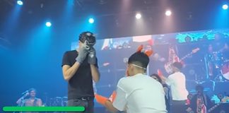 Foto: Increíble propuesta de matrimonio therian sorprende en concierto/Cortesía
