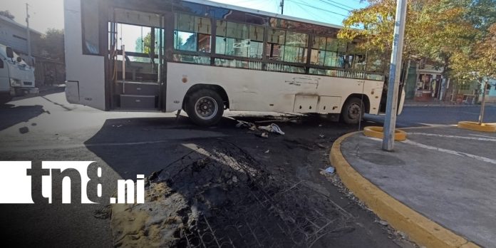 Foto: Unidad de Cooperativa La Reconciliación Ruta 175 sufre incidente y se controla sin daños/Cortesía