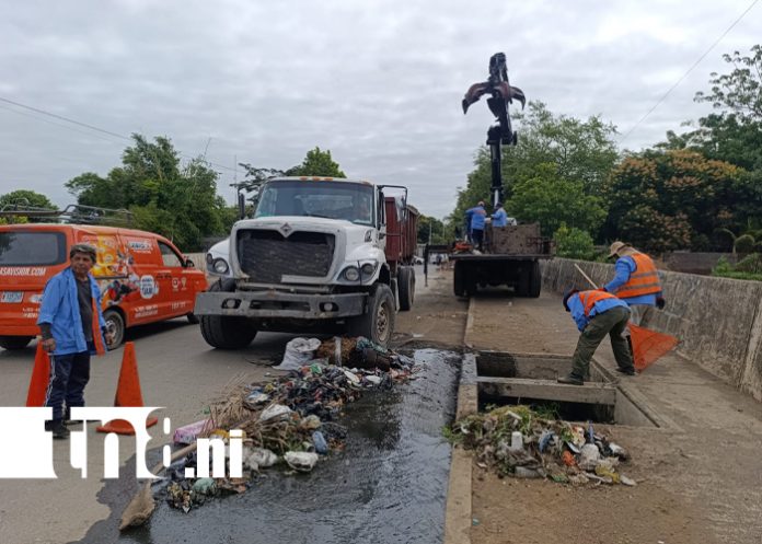 Foto: Trabajos de limpieza buscan prevenir inundaciones en Managua /TN8