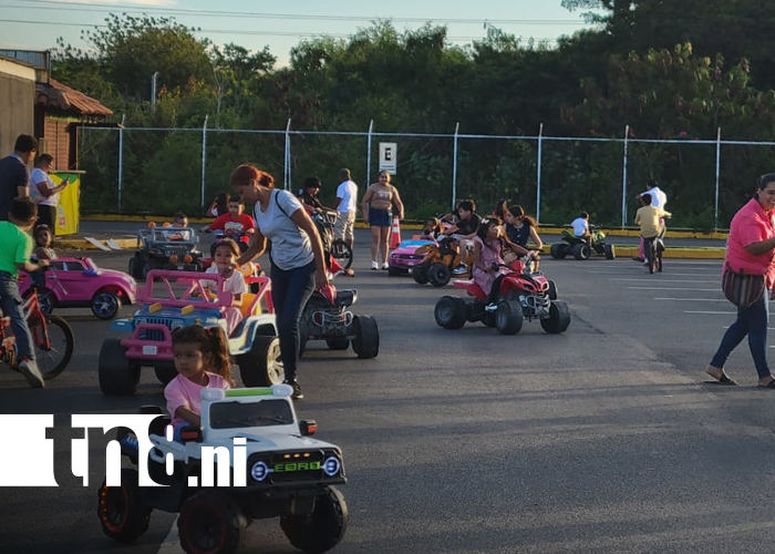 Foto: Familias disfrutan de recreación y diversión en el Puerto Salvador Allende/TN8