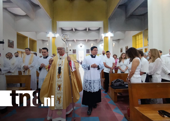 FOTO: Catedral de Managua conmemora vida del pastor de la unidad/TN8