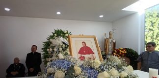 Foto: Homenaje floral al Cardenal Miguel Obando y Bravo en su centenario / TN8