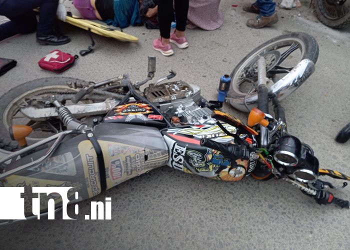 Foto: Accidente deja dos personas gravemente lesionadas en Jalapa/TN8